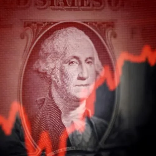 dólar hoje fecha em queda após corte da Selic e melhora no mercado externo